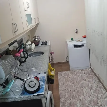 Kpz Flats - Cheap Staying Sleeping Place Apartment